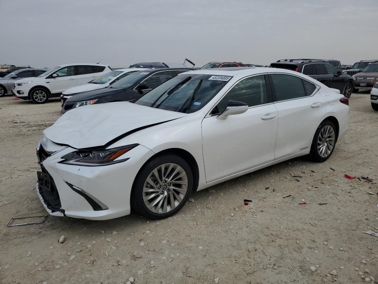 2019 Lexus ES - Image 1