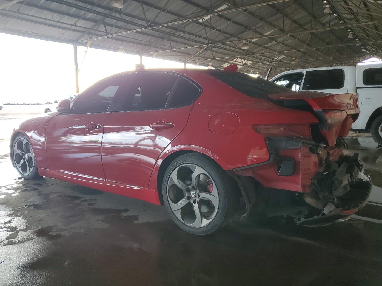 2018 Alfa Romeo Giulia - Image 2