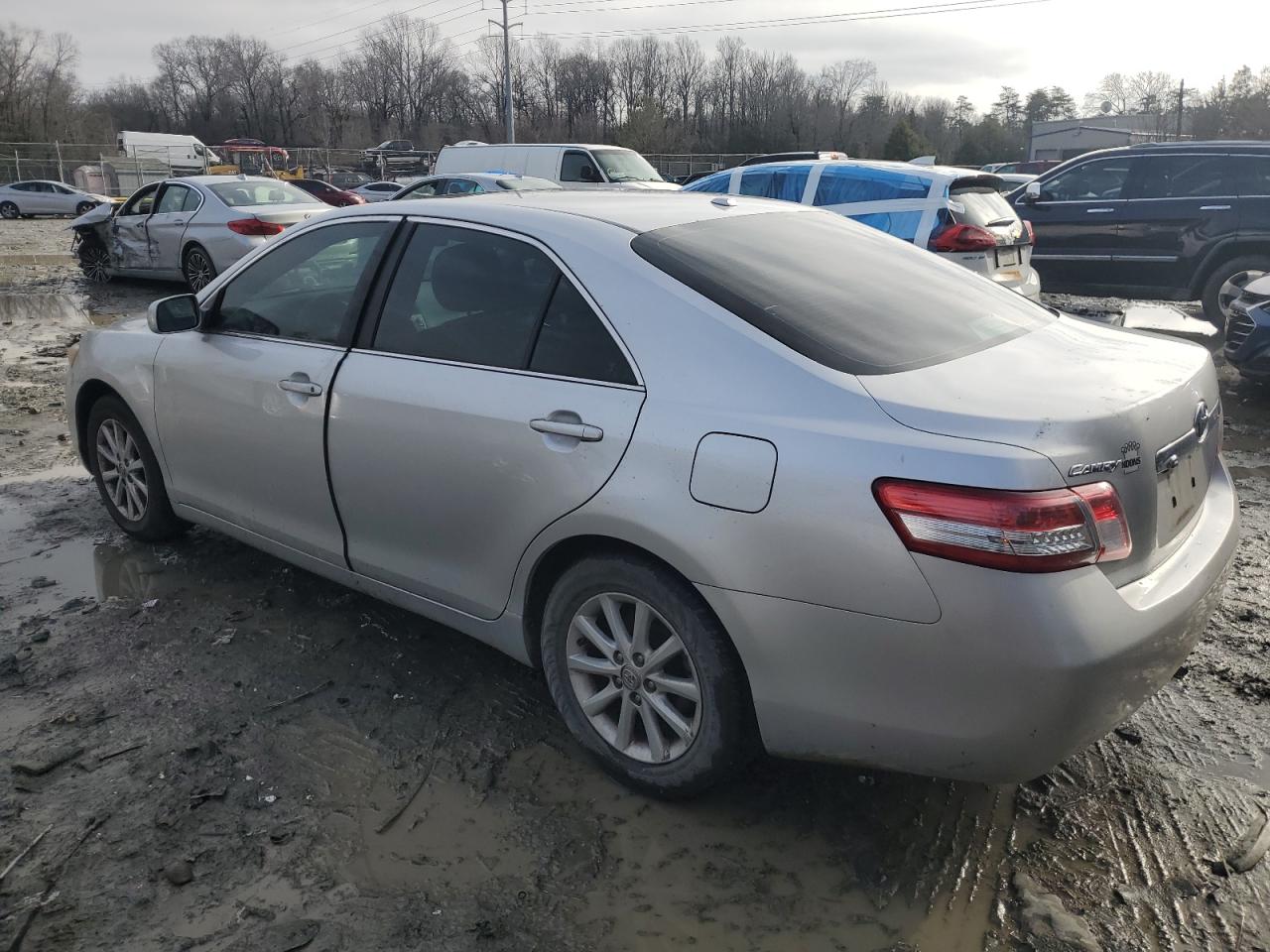 2011 Toyota Camry - Image 2