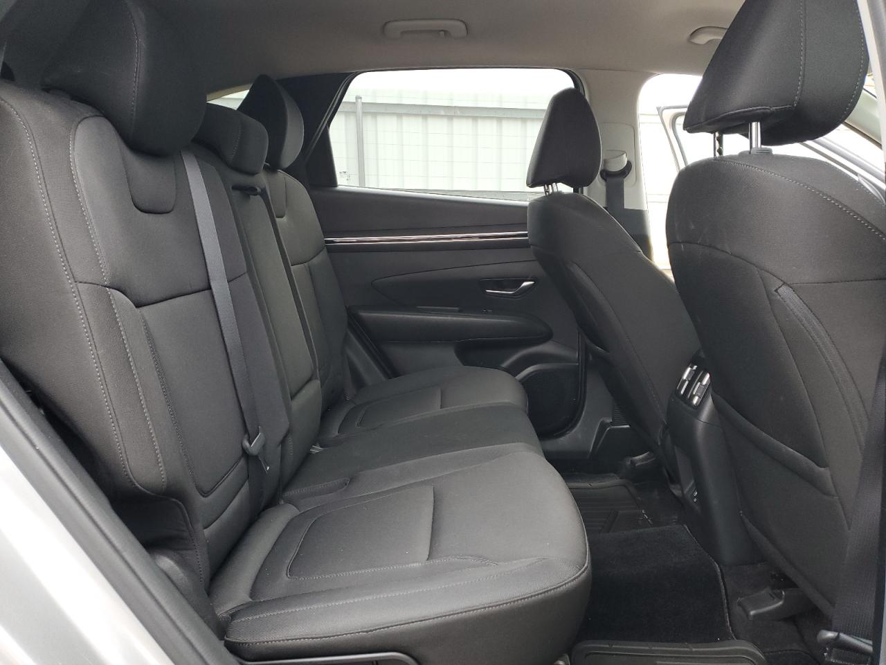2022 Hyundai Tucson - Image 11