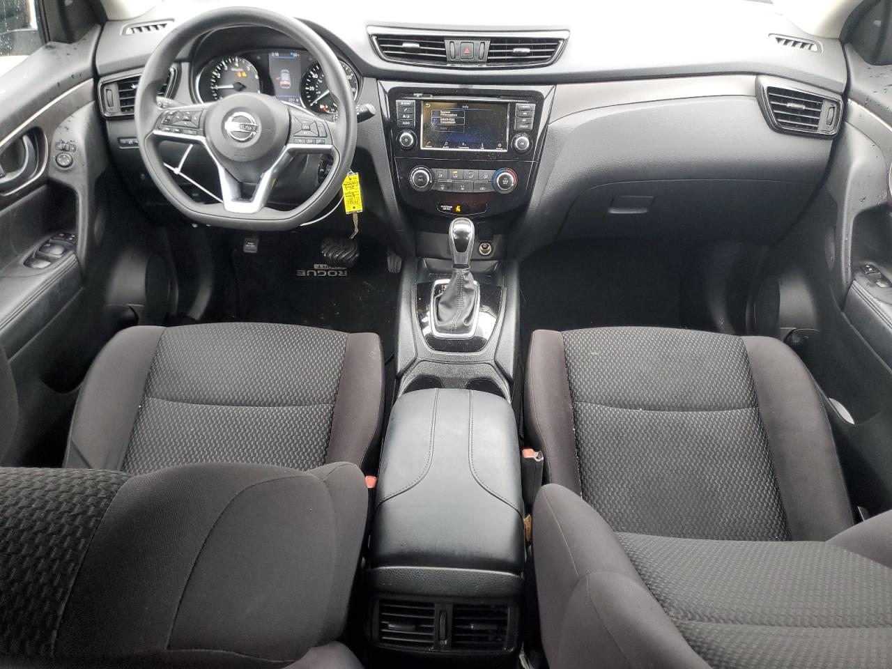 2019 Nissan Rogue - Image 8