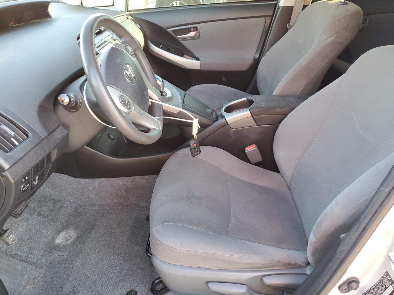 2015 Toyota Prius - Image 7