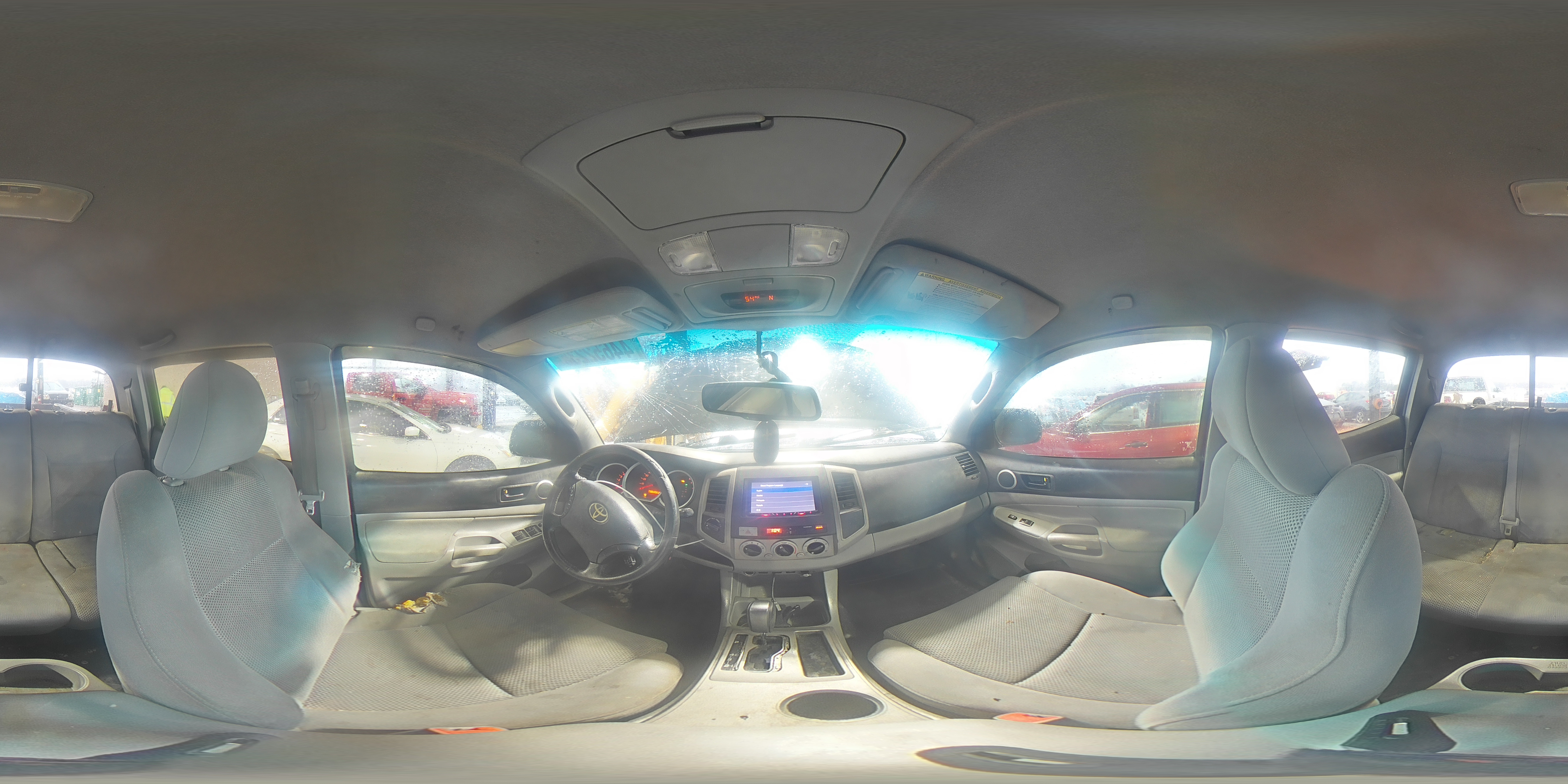 2010 Toyota Tacoma - Image 12