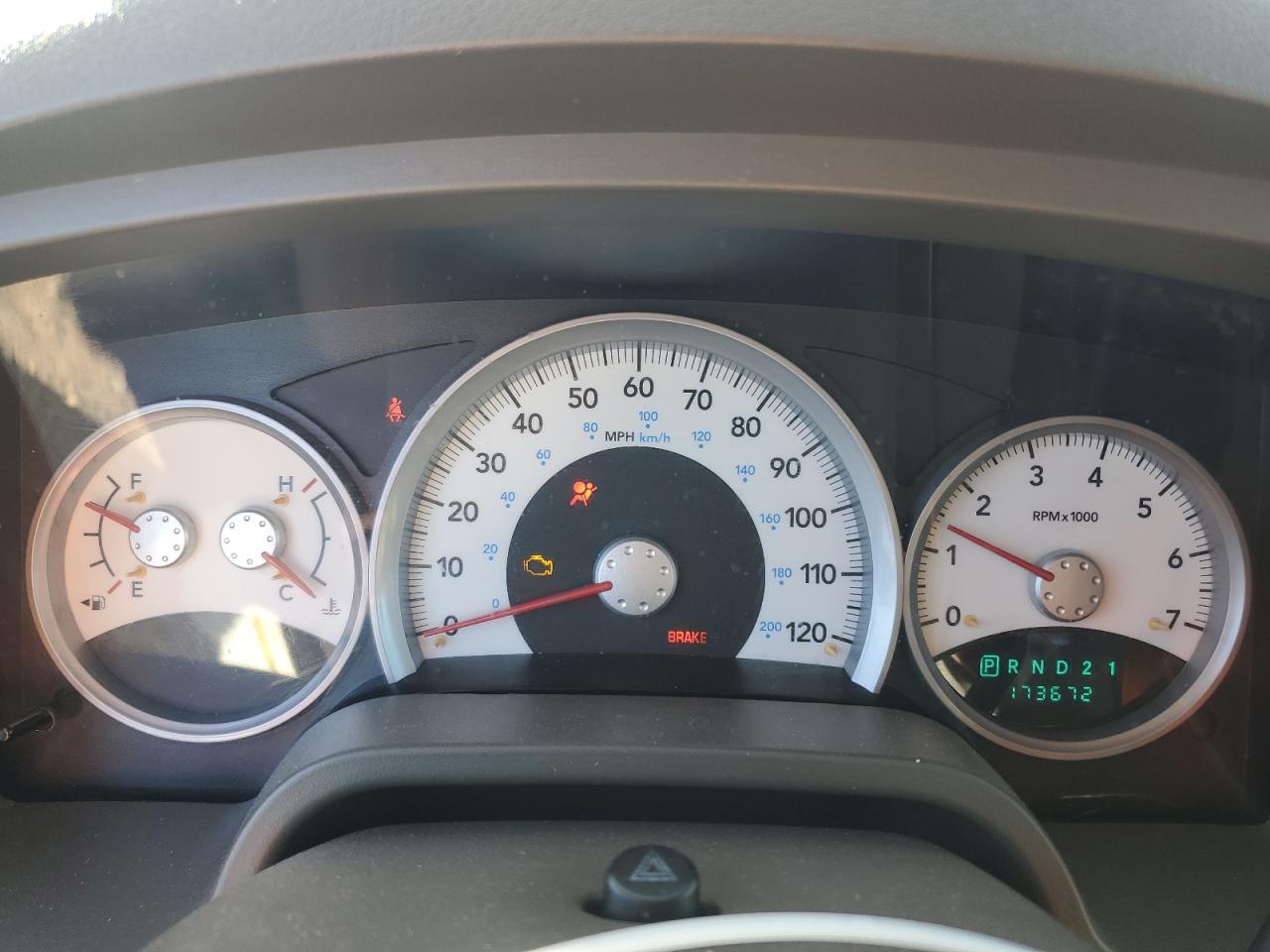 2007 Dodge Dakota - Image 9