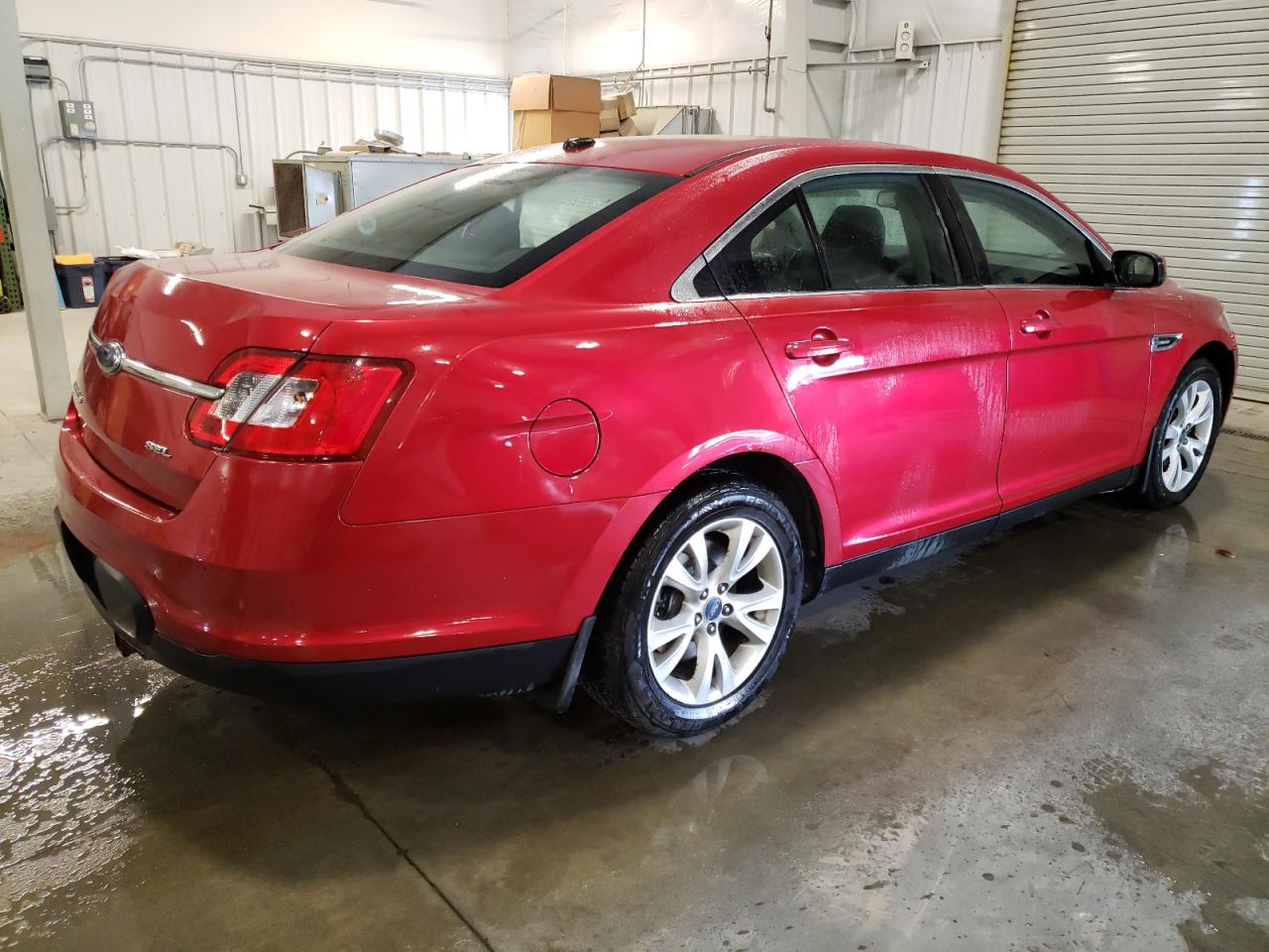 2010 Ford Taurus - Image 3