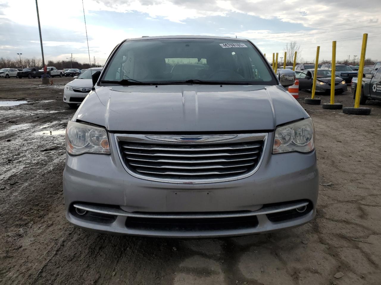 2014 Chrysler Town & Country - Image 5