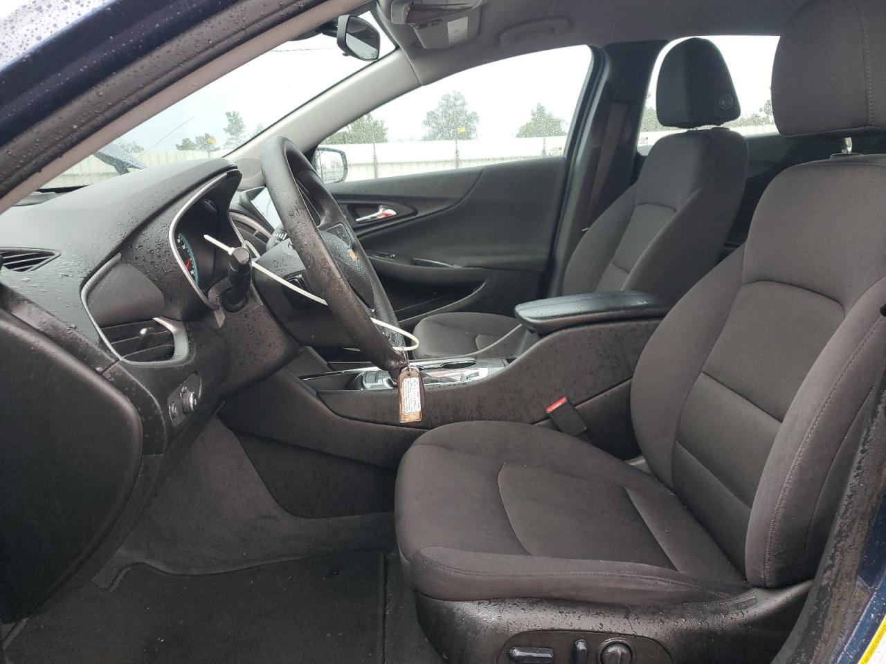 2022 Chevrolet Malibu - Image 7