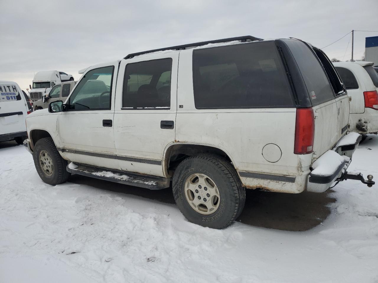 1997 Chevrolet Tahoe - Image 2