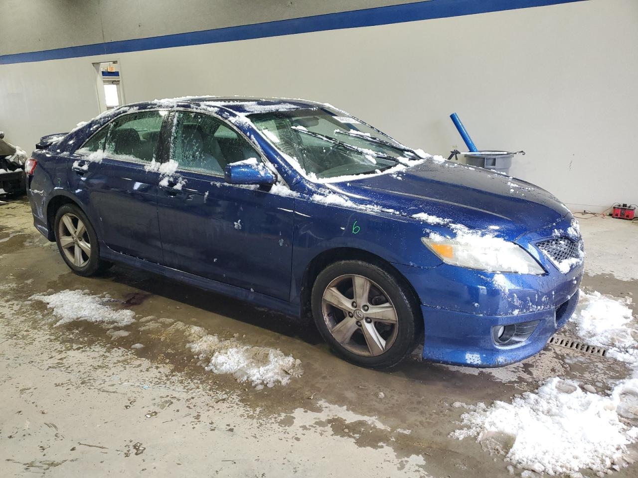 2010 Toyota Camry - Image 4