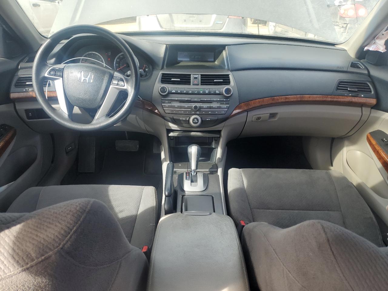 2011 Honda Accord - Image 8