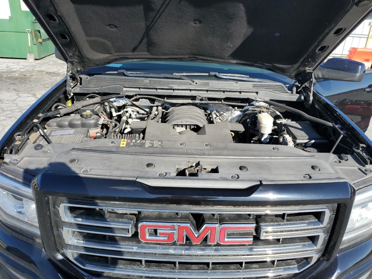 2017 GMC Sierra - Image 11