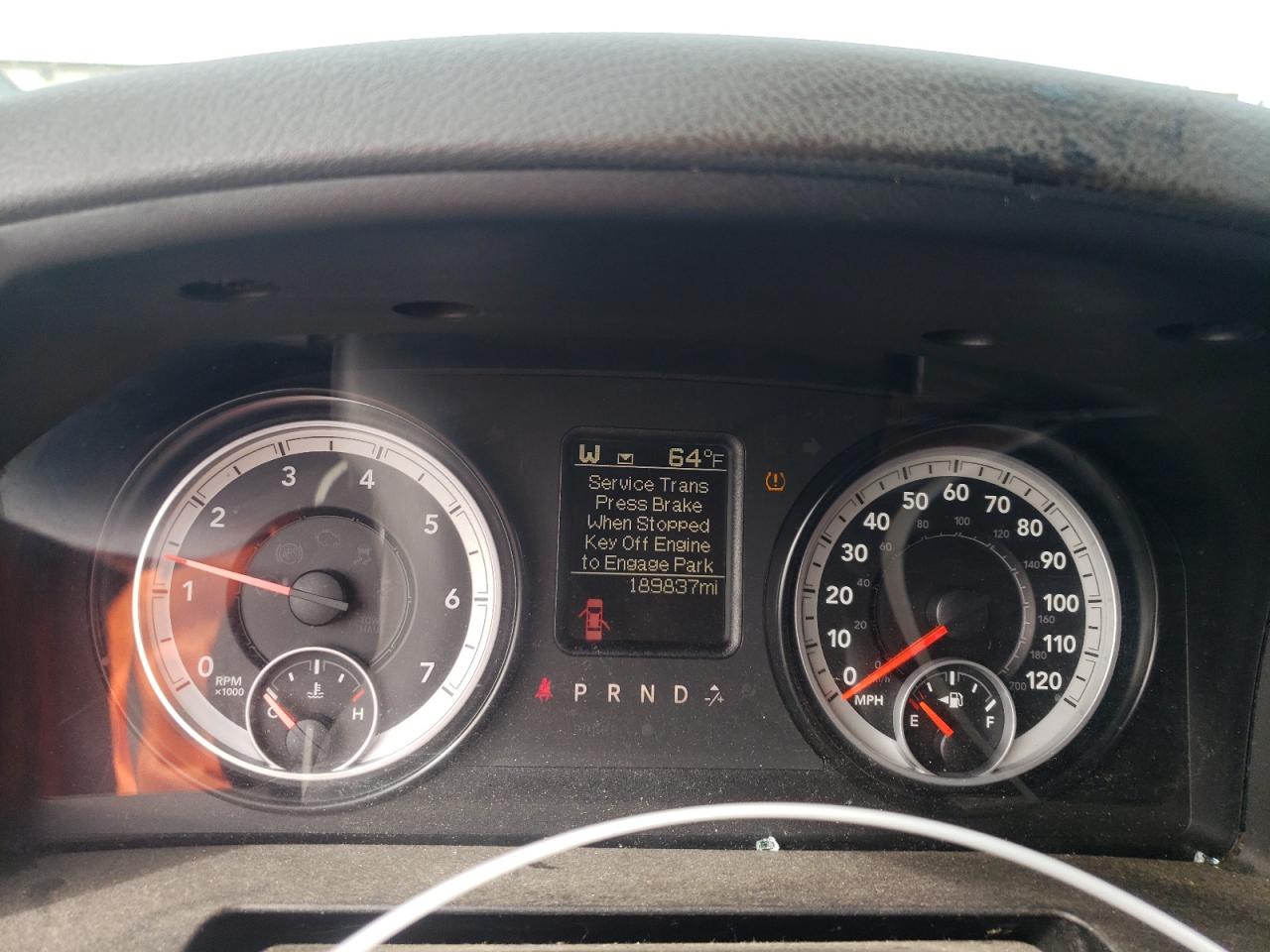 2014 RAM 1500 - Image 9