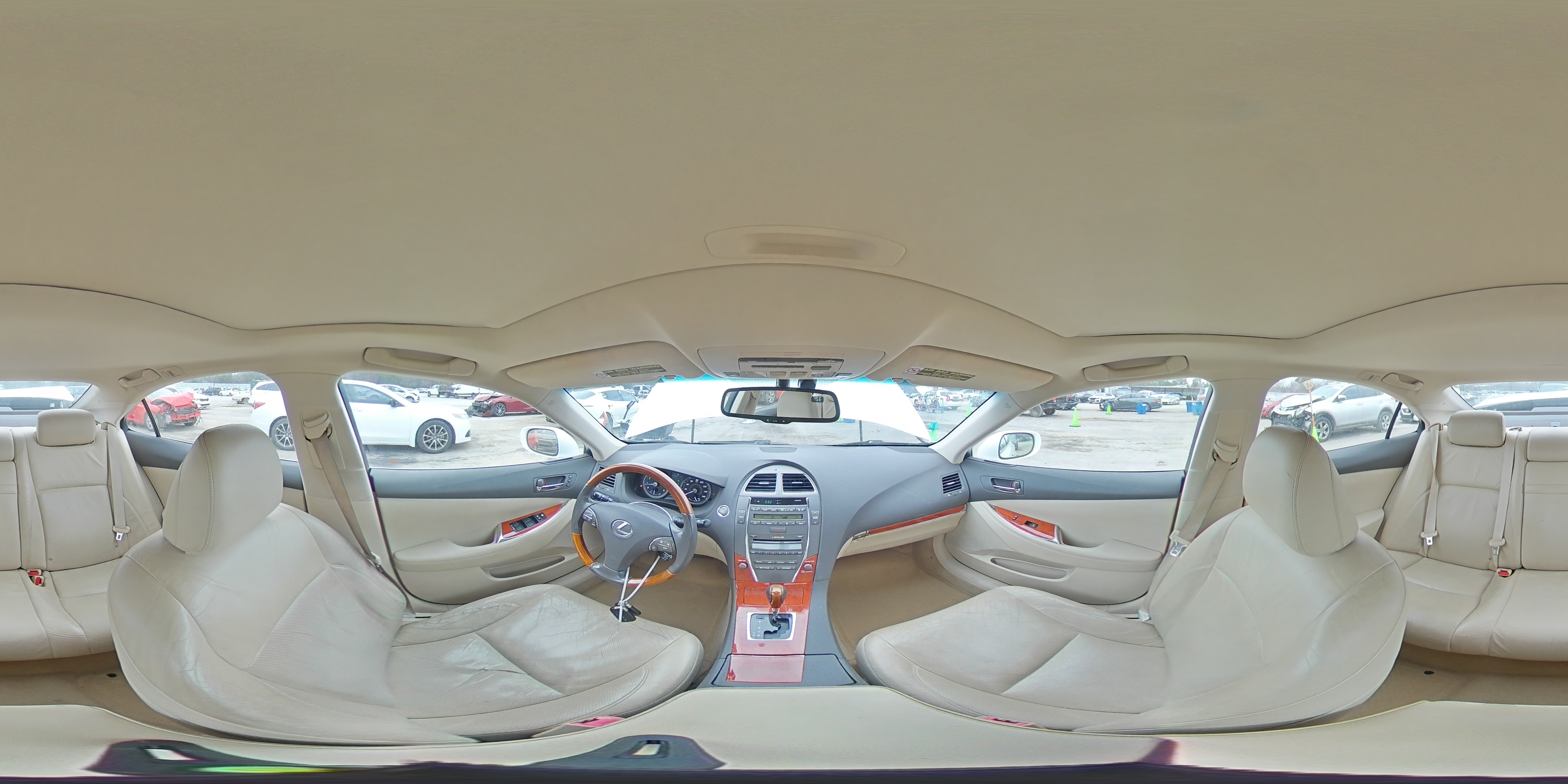 2010 Lexus ES - Image 12