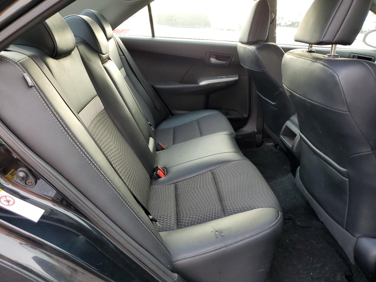 2012 Toyota Camry - Image 10