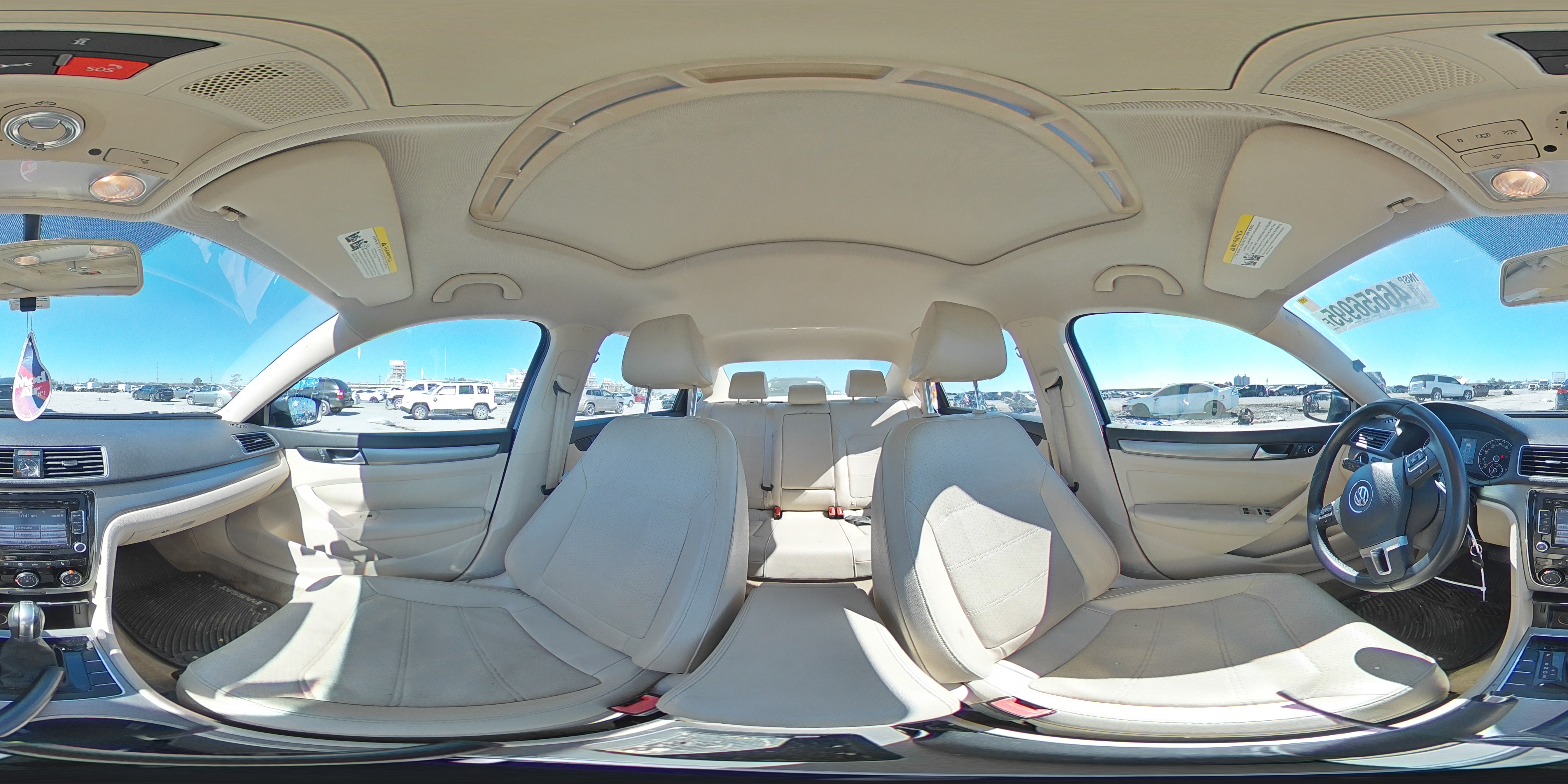 2015 Volkswagen Passat - Image 13