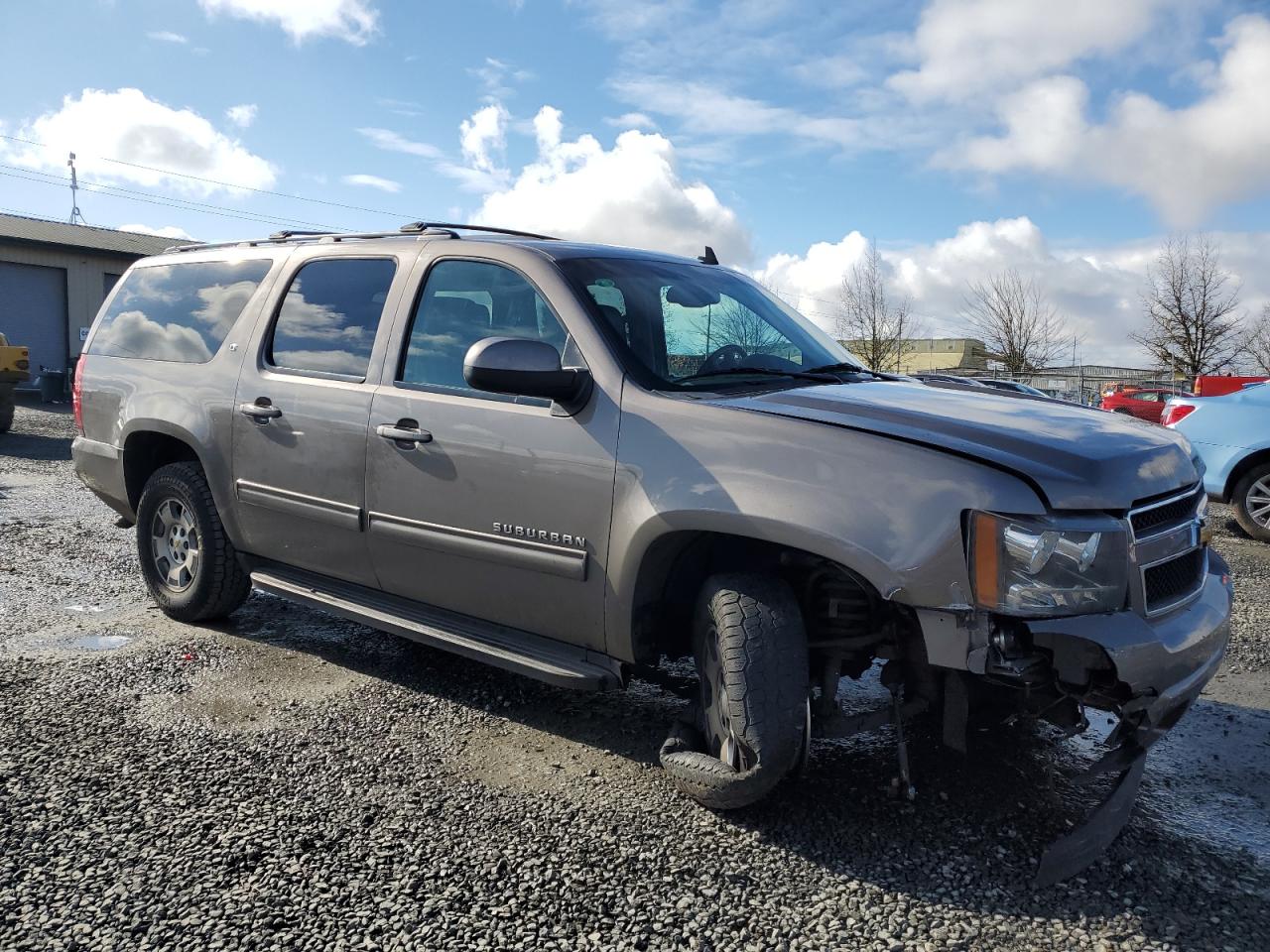 2011 Chevrolet Suburban - Image 4