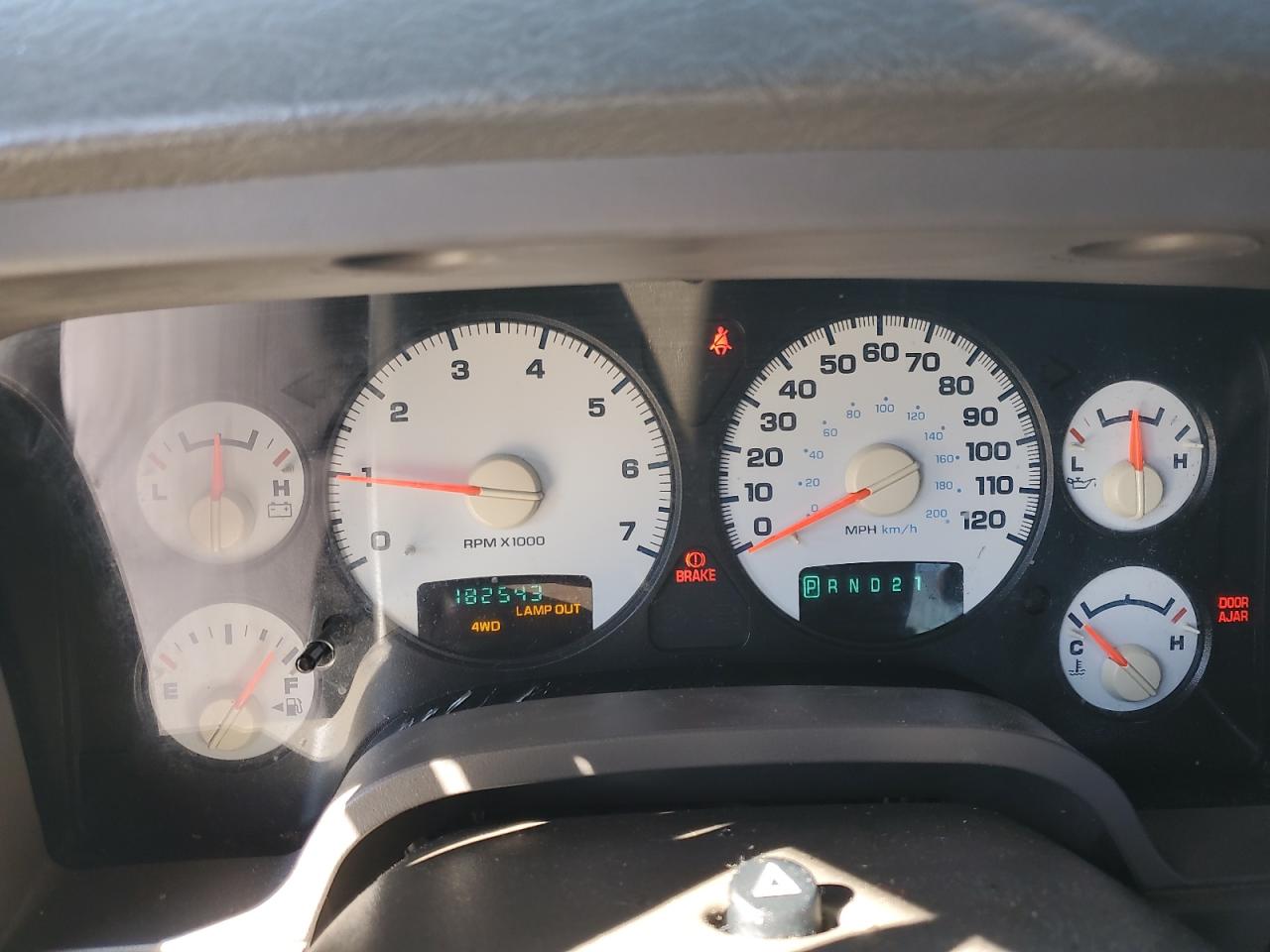2005 Dodge RAM - Image 9