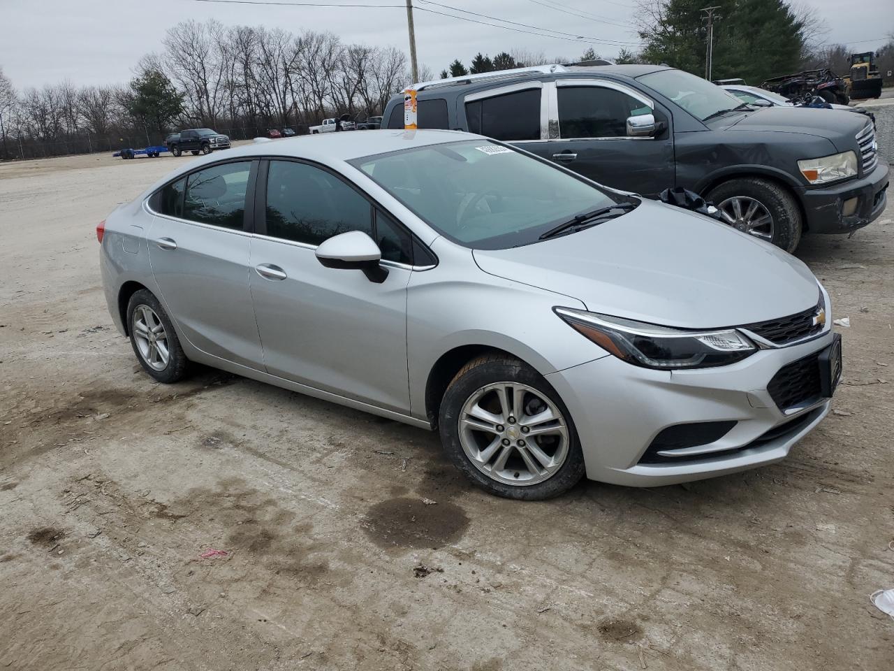 2017 Chevrolet Cruze - Image 4