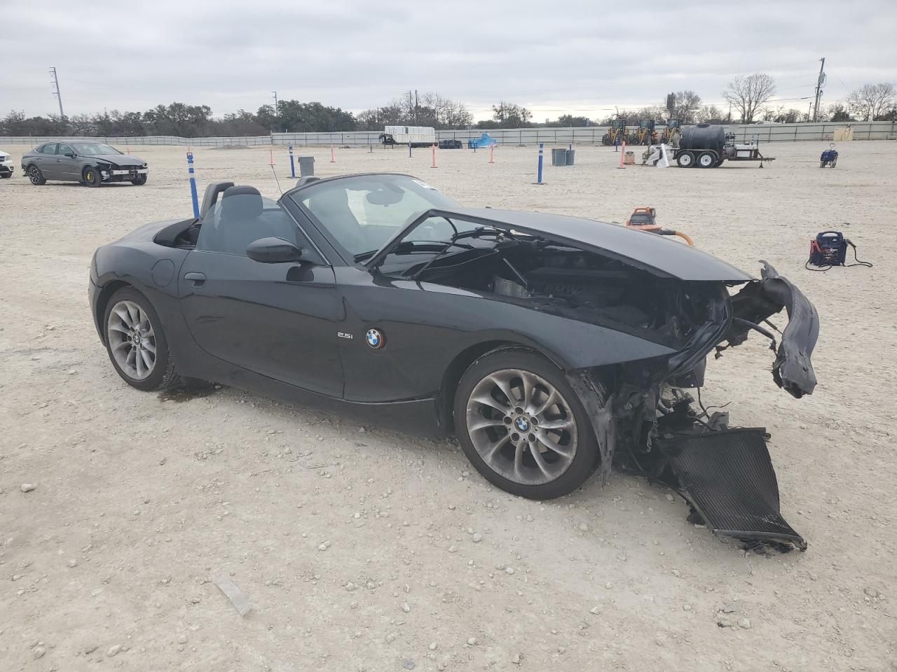 2004 BMW Z4 - Image 4