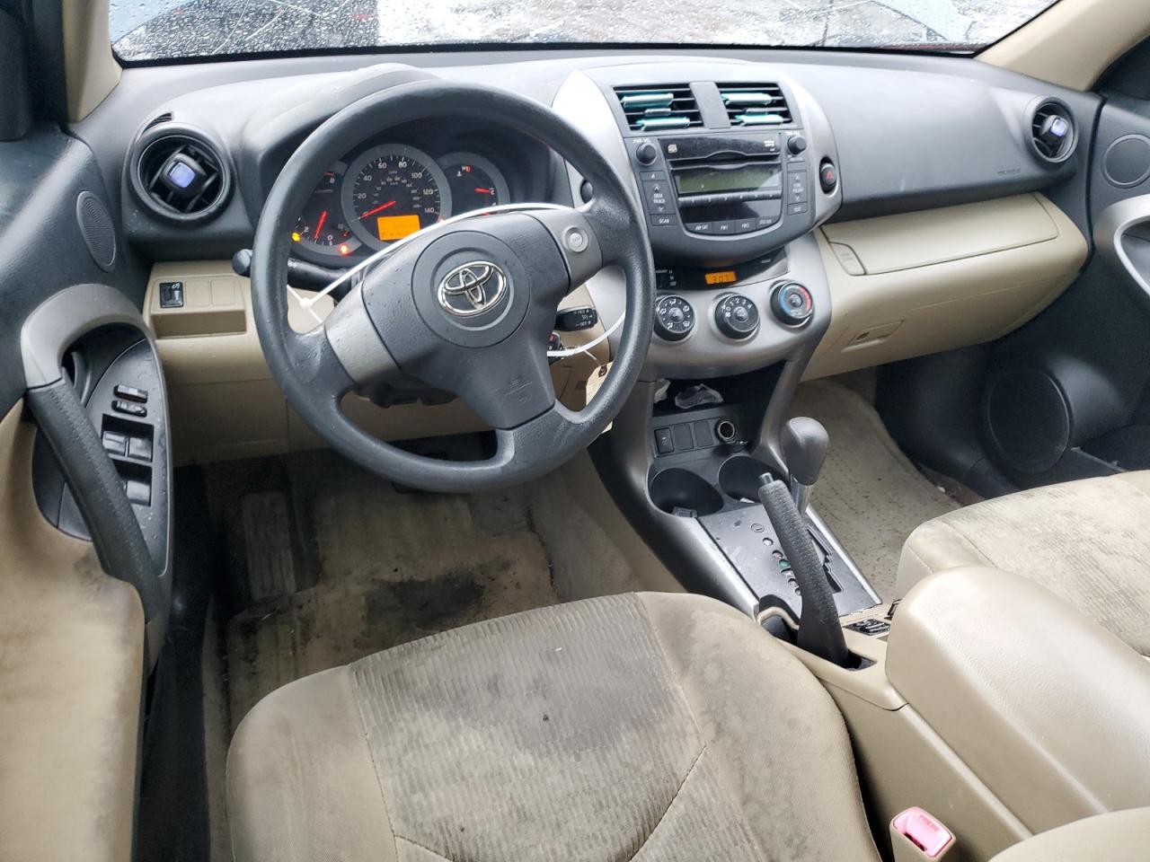 2010 Toyota RAV 4 - Image 8