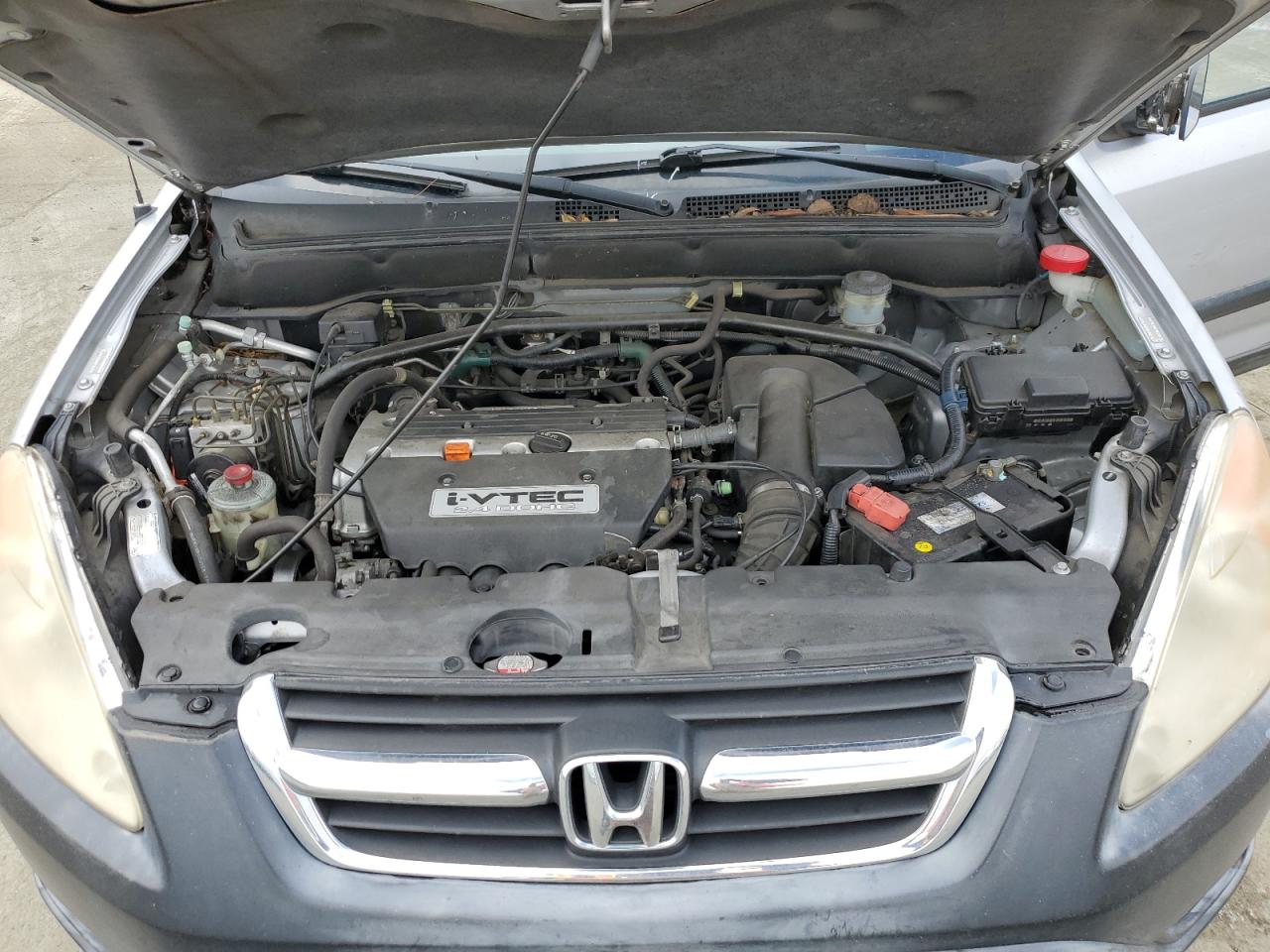 2004 Honda CR-V - Image 11