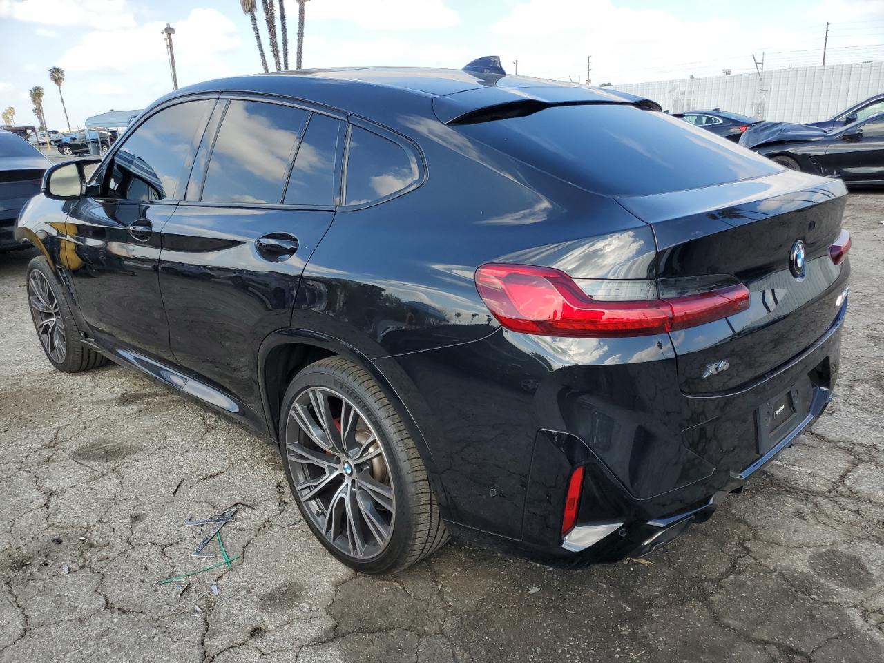 2023 BMW X4 - Image 2