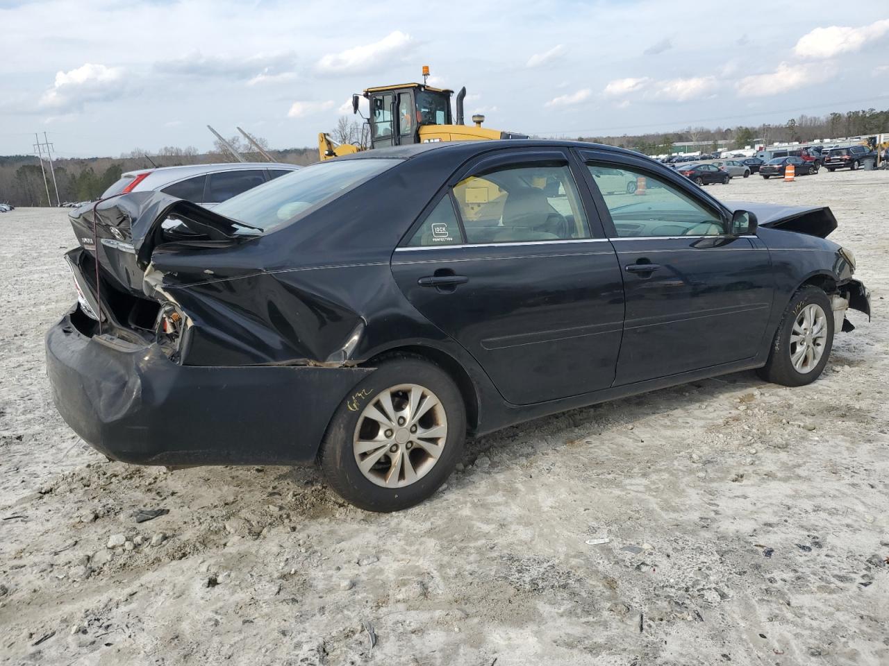 2005 Toyota Camry - Image 3