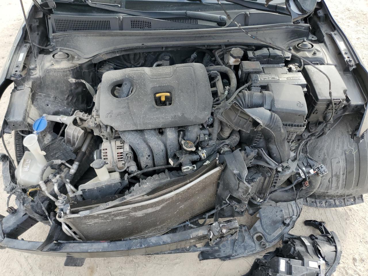 2019 Kia Forte - Image 12