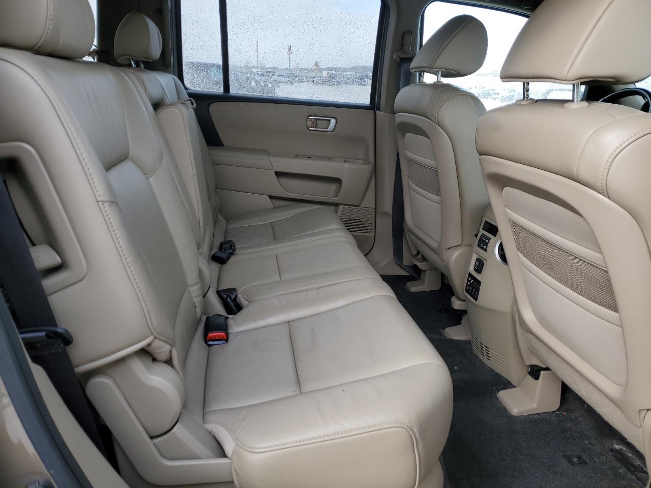 2011 Honda Pilot - Image 11