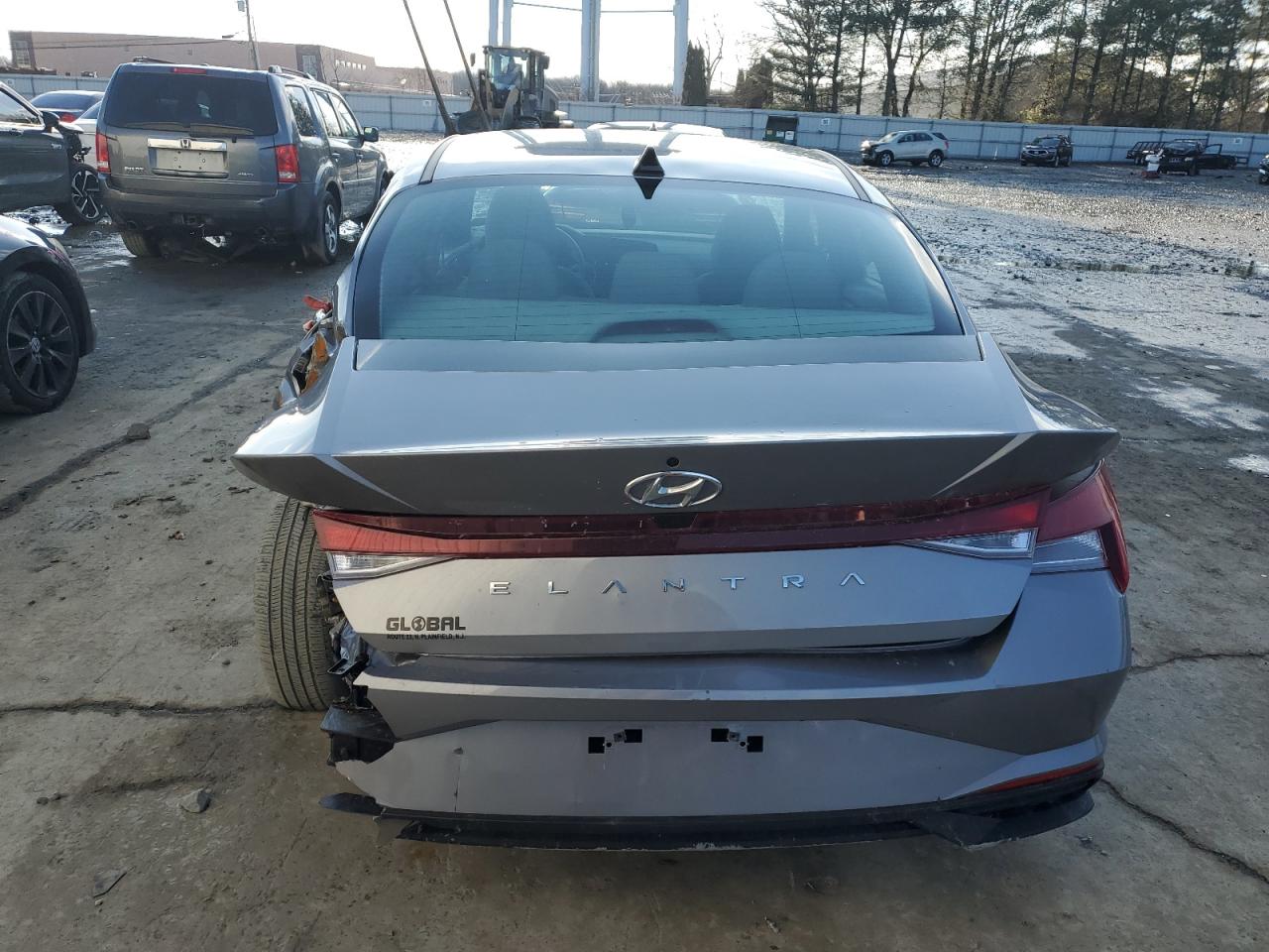 2023 Hyundai Elantra - Image 6
