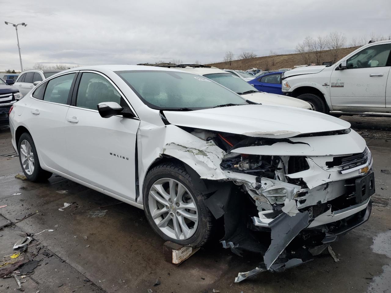 2016 Chevrolet Malibu - Image 4