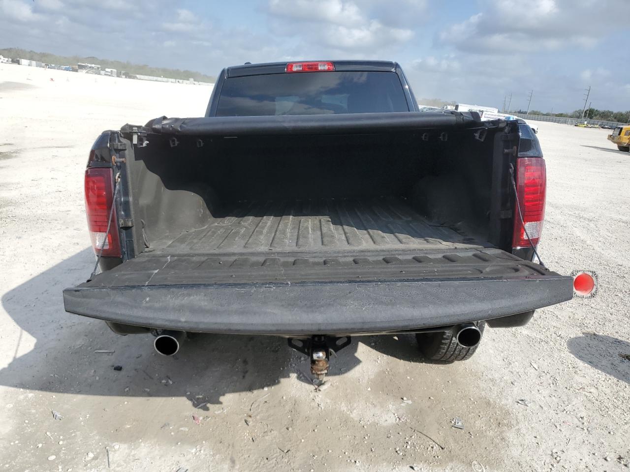 2014 RAM 1500 - Image 6