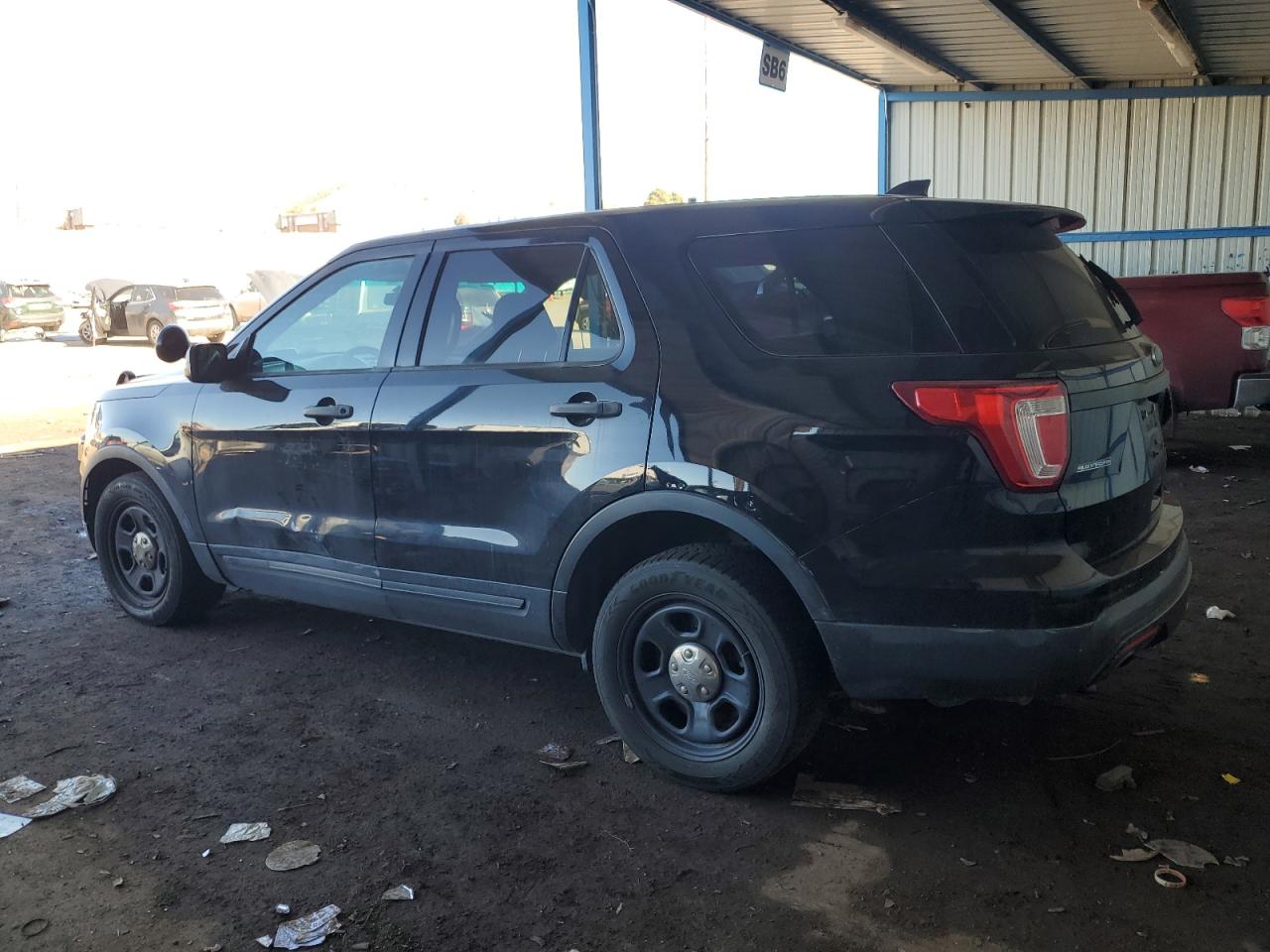 2017 Ford Explorer - Image 2