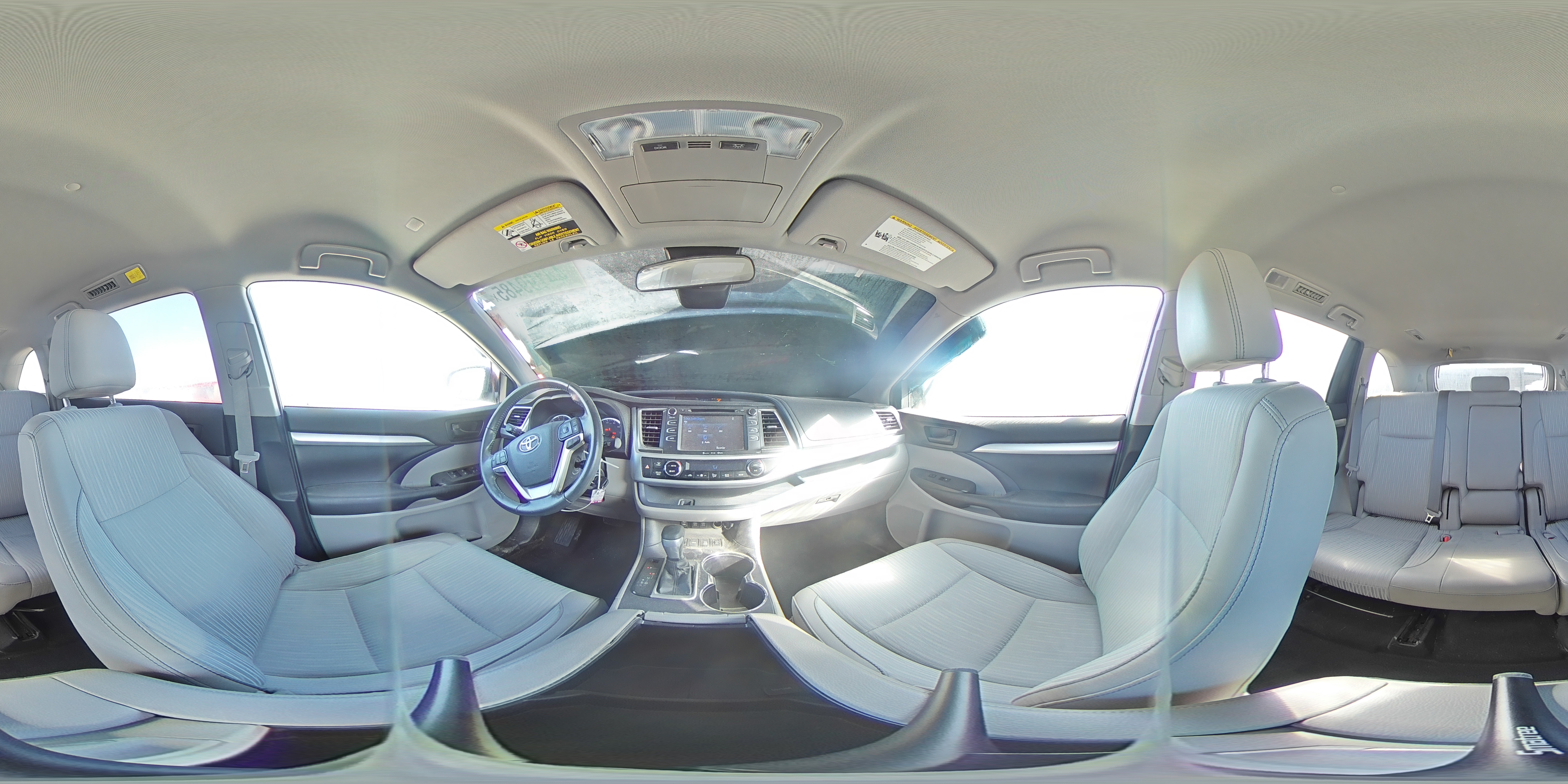 2019 Toyota Highlander - Image 15