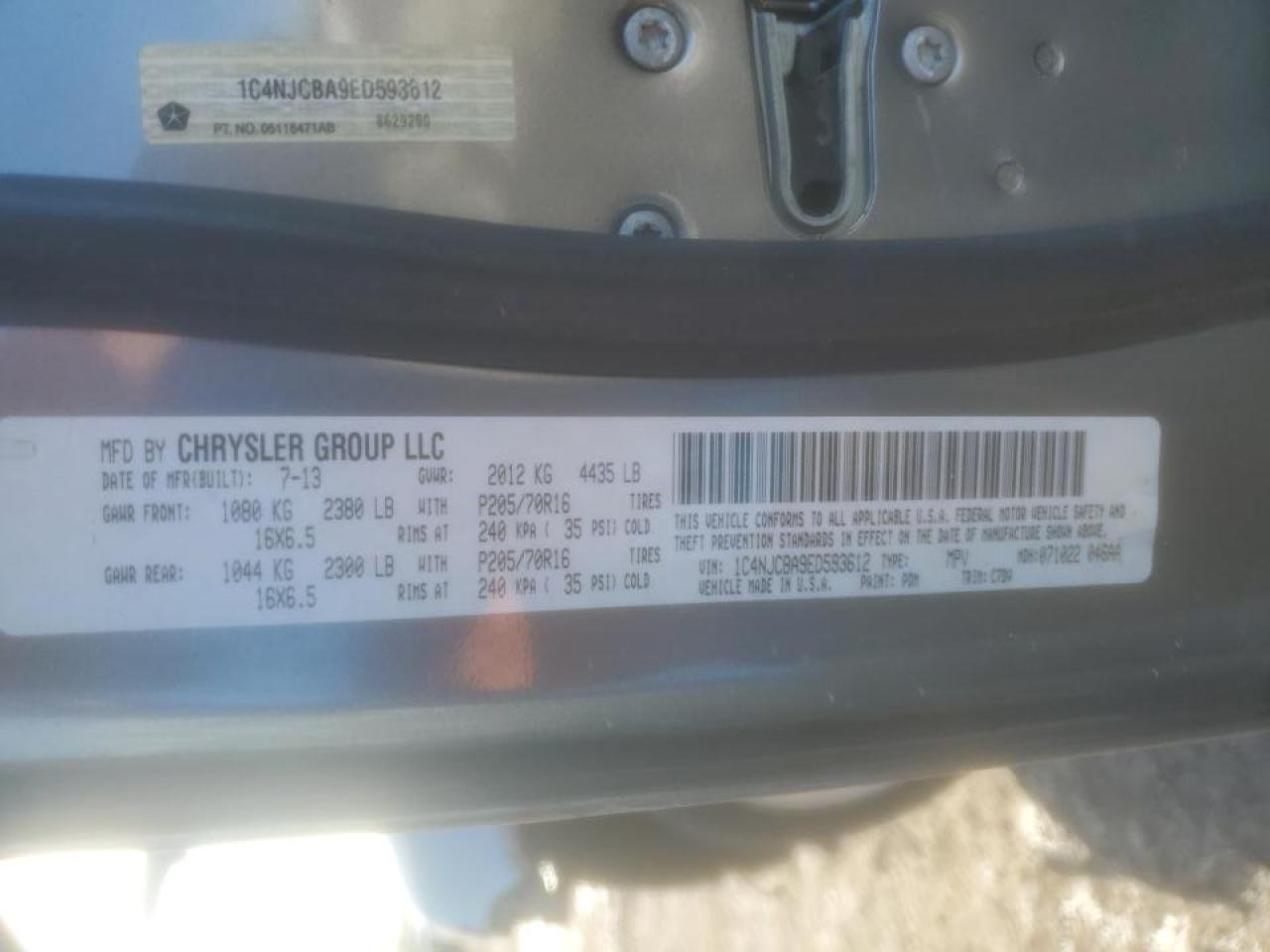 2014 Jeep Compass - Image 14