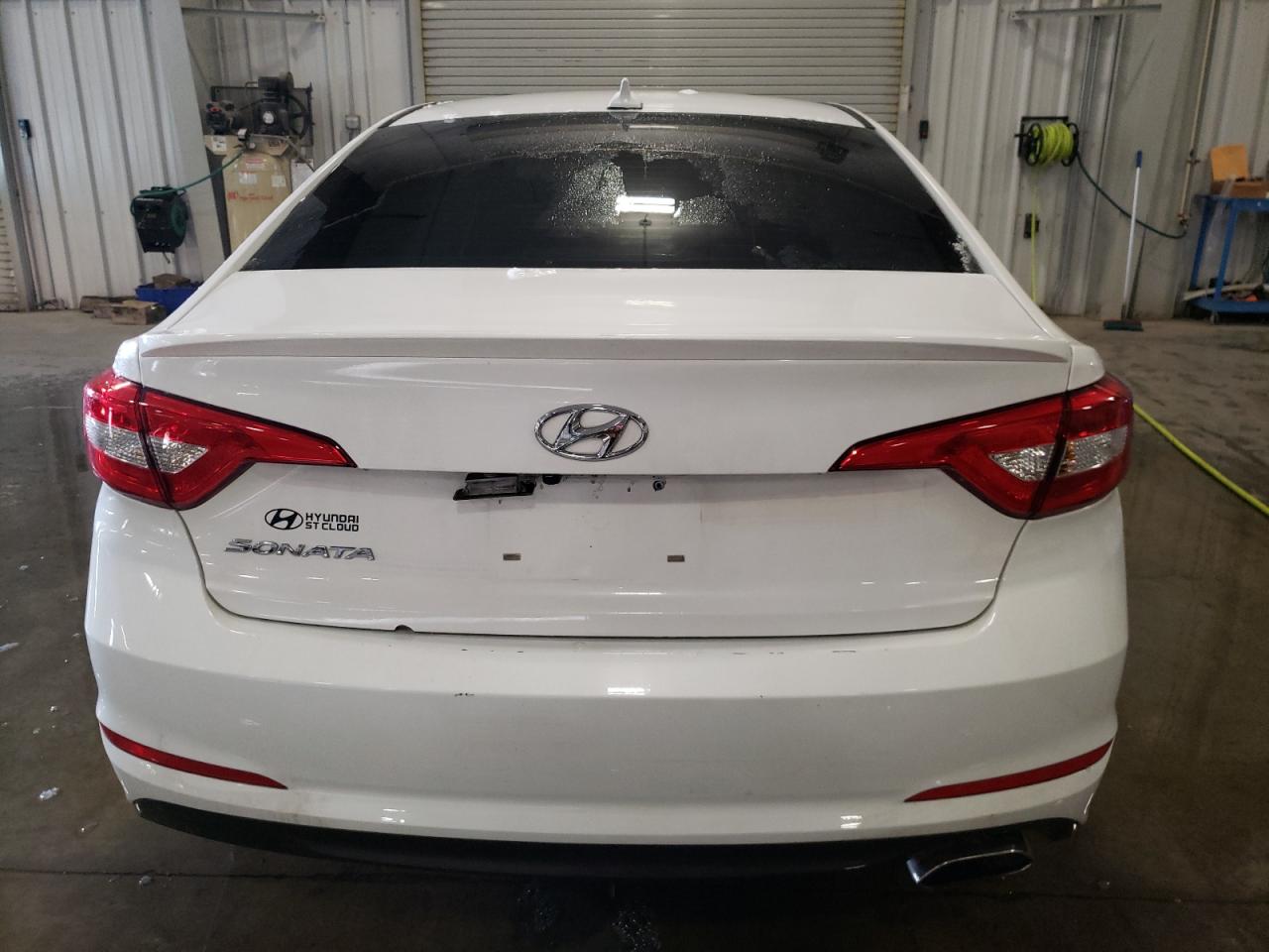 2017 Hyundai Sonata - Image 6