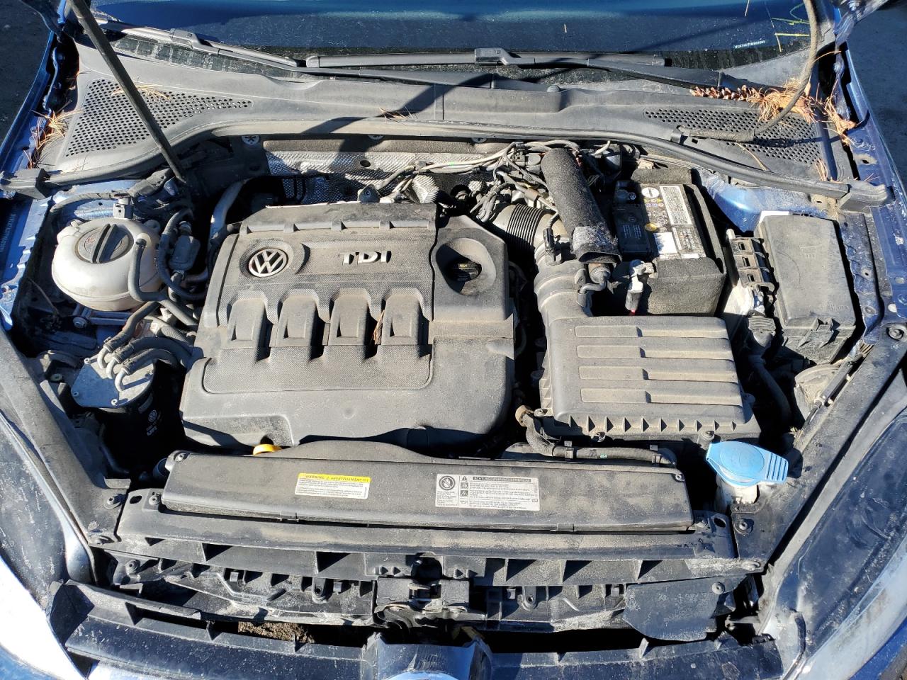 2015 Volkswagen Golf - Image 12