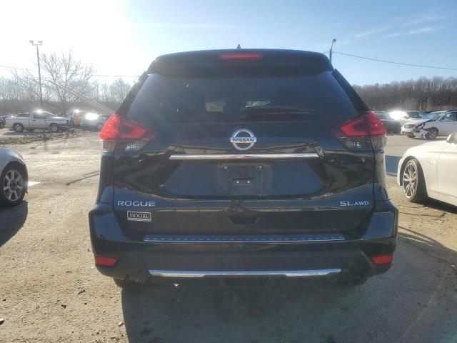  NISSAN ROGUE 2017 Czarny
