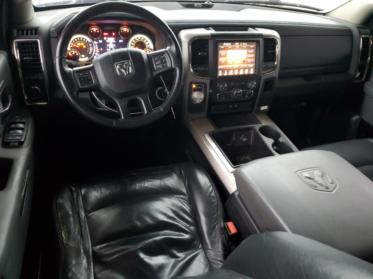 2016 RAM 1500 - Image 8