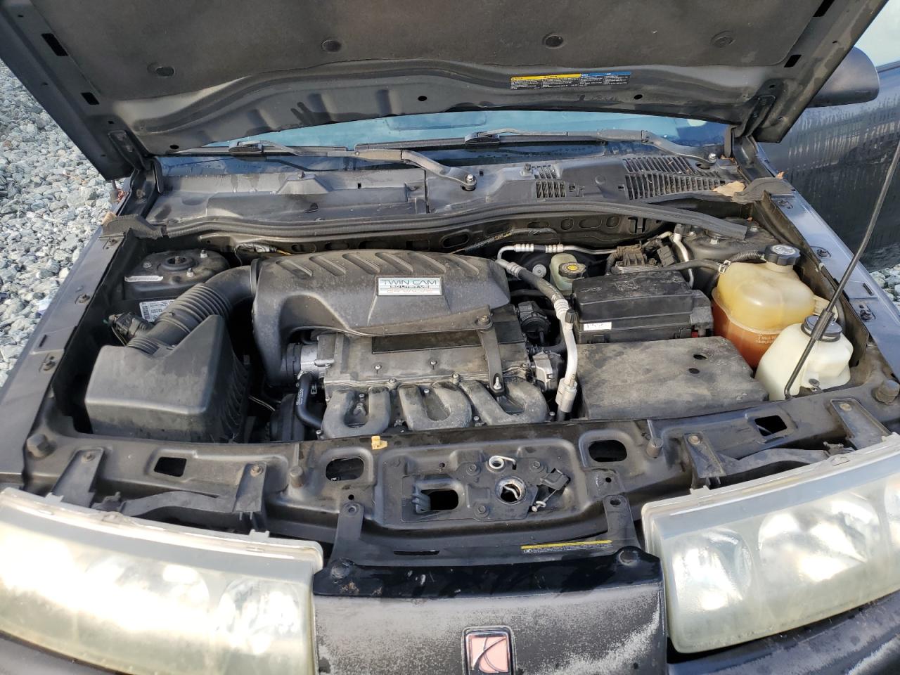 2003 Saturn VUE - Image 13