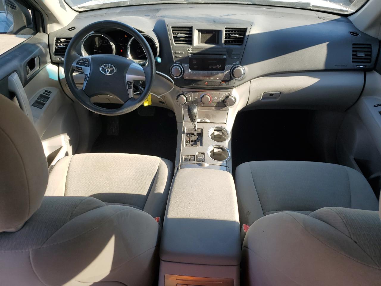 2011 Toyota Highlander - Image 8