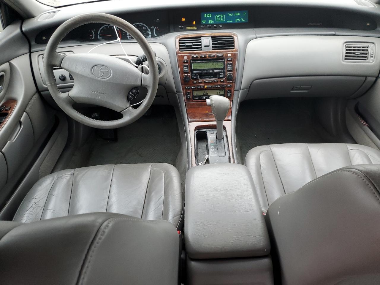 2001 Toyota Avalon - Image 8