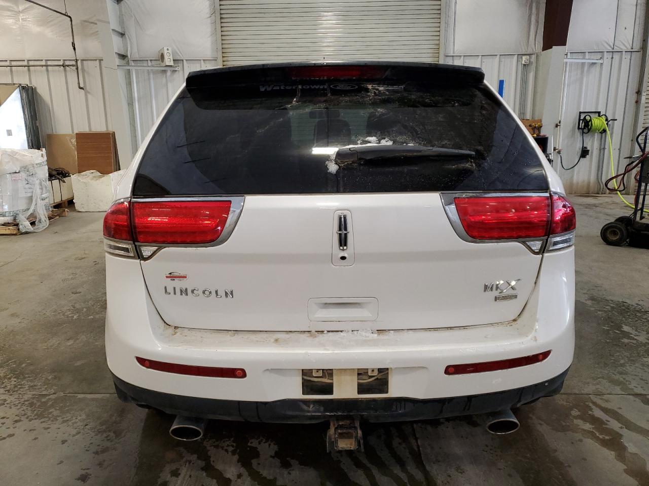 2011 Lincoln MKX - Image 6