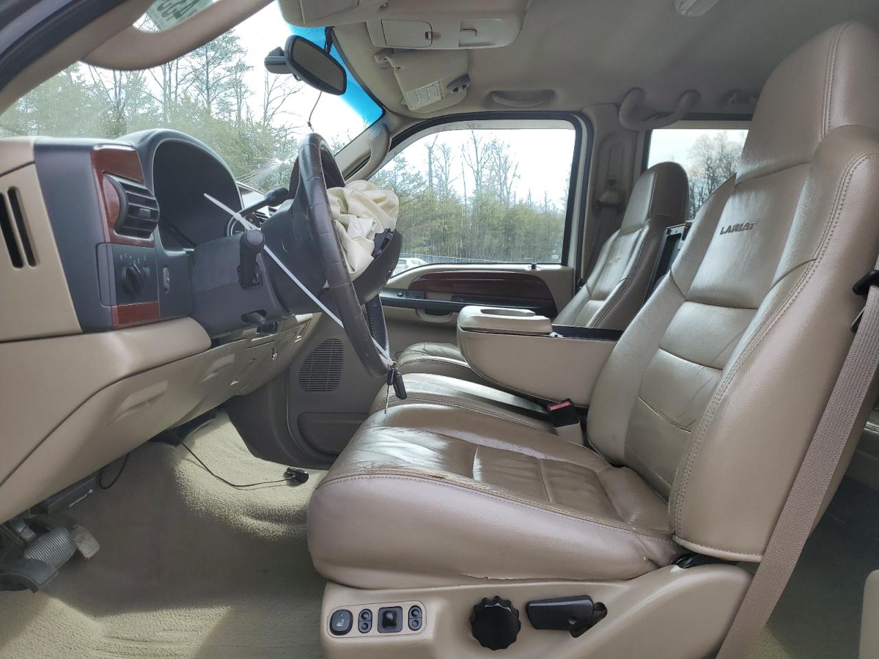 2005 Ford F350 - Image 7