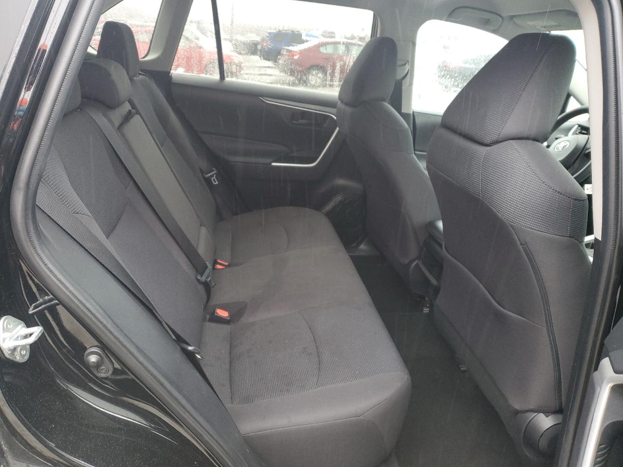 2020 Toyota RAV 4 - Image 11