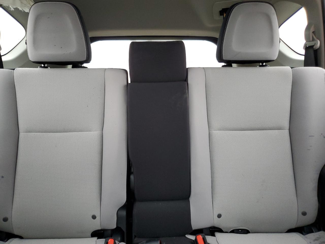 2018 Toyota RAV 4 - Image 10