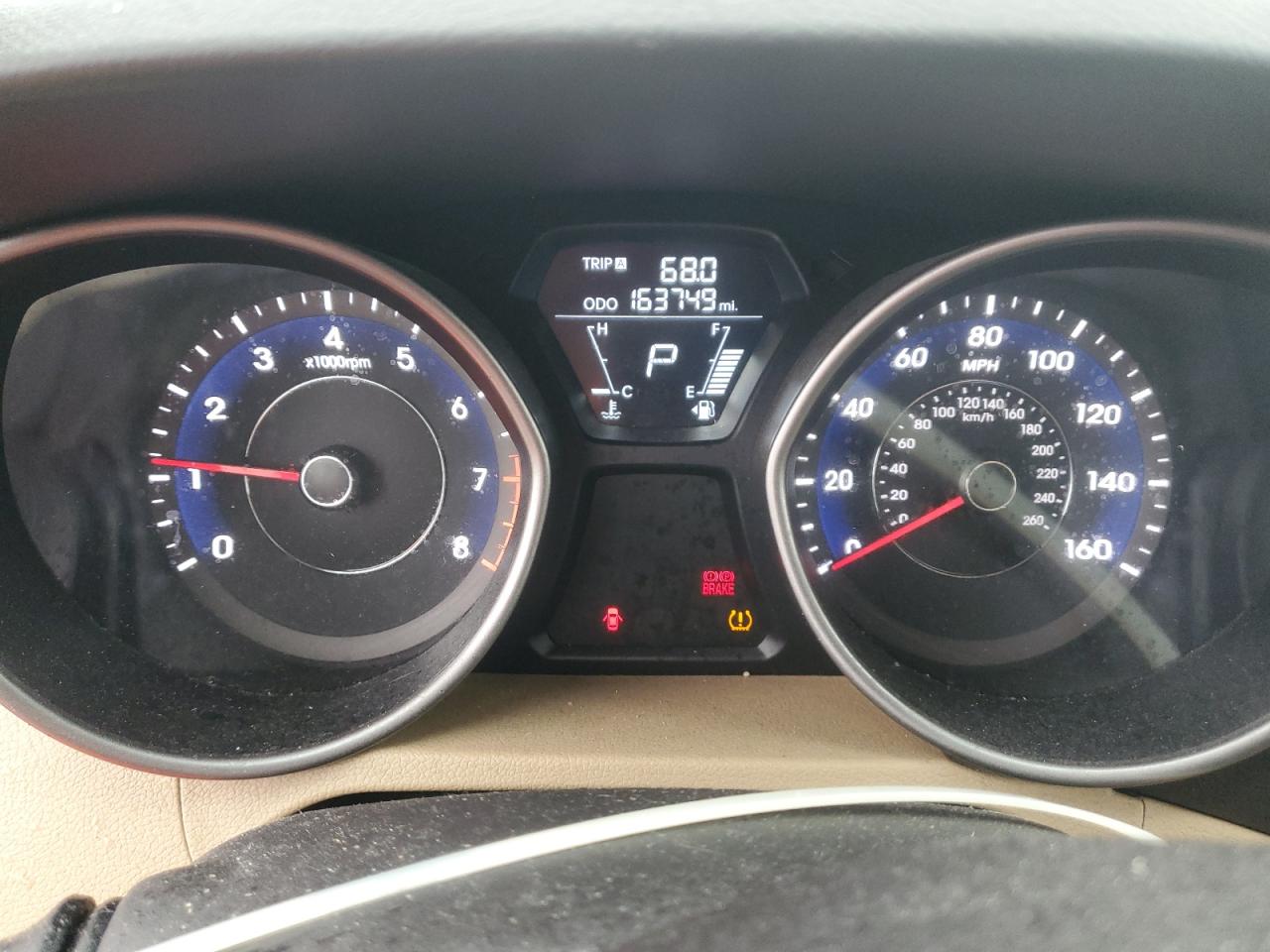 2011 Hyundai Elantra - Image 9