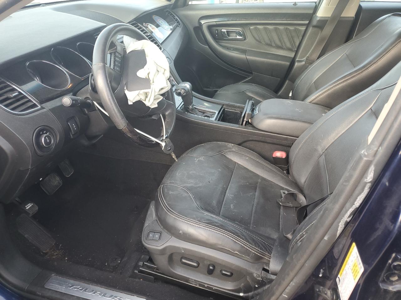 2011 Ford Taurus - Image 7