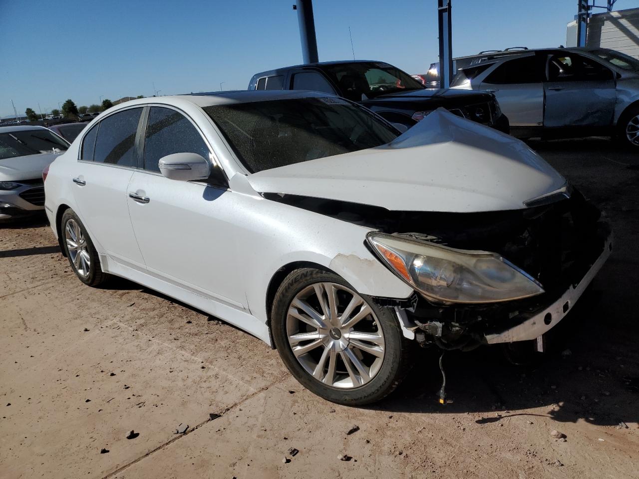 2014 Hyundai Genesis - Image 4