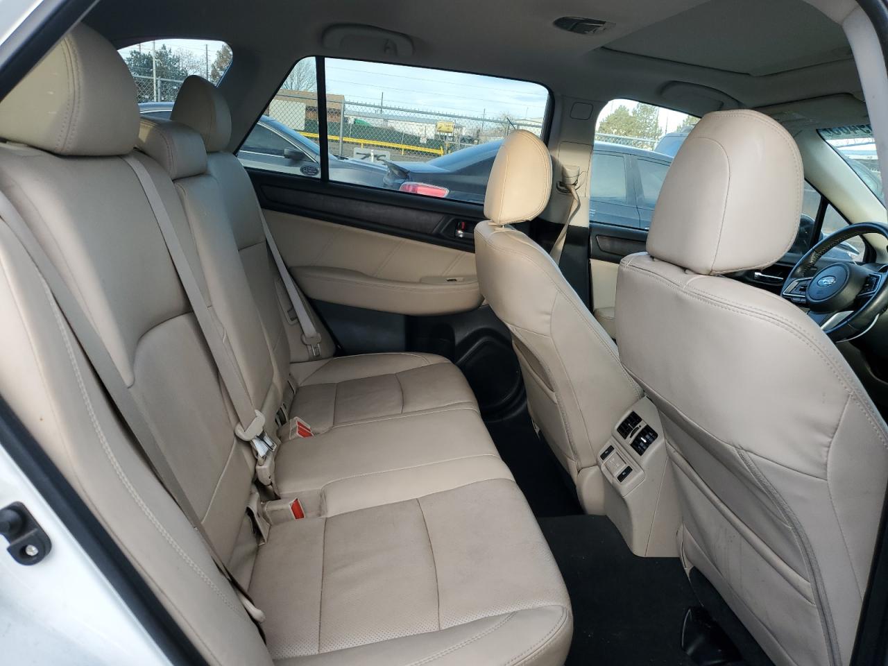 2019 Subaru Outback - Image 10
